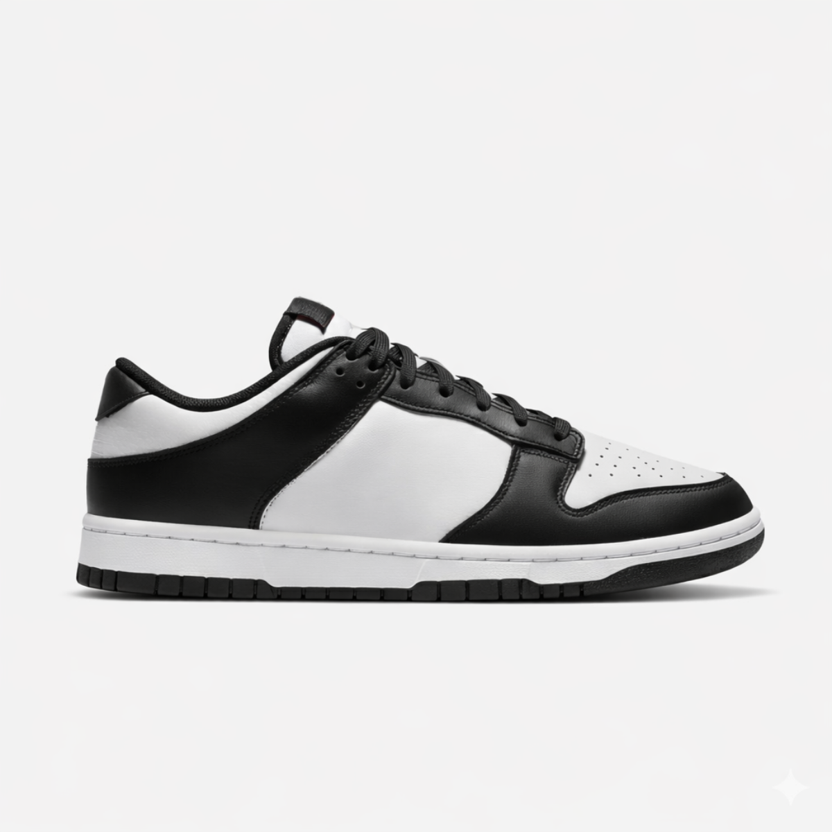 Retro Low Sneakers - Black/White