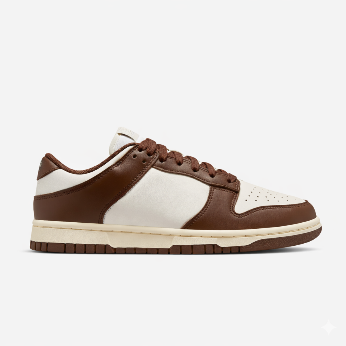Low-Top Sneakers - Brown